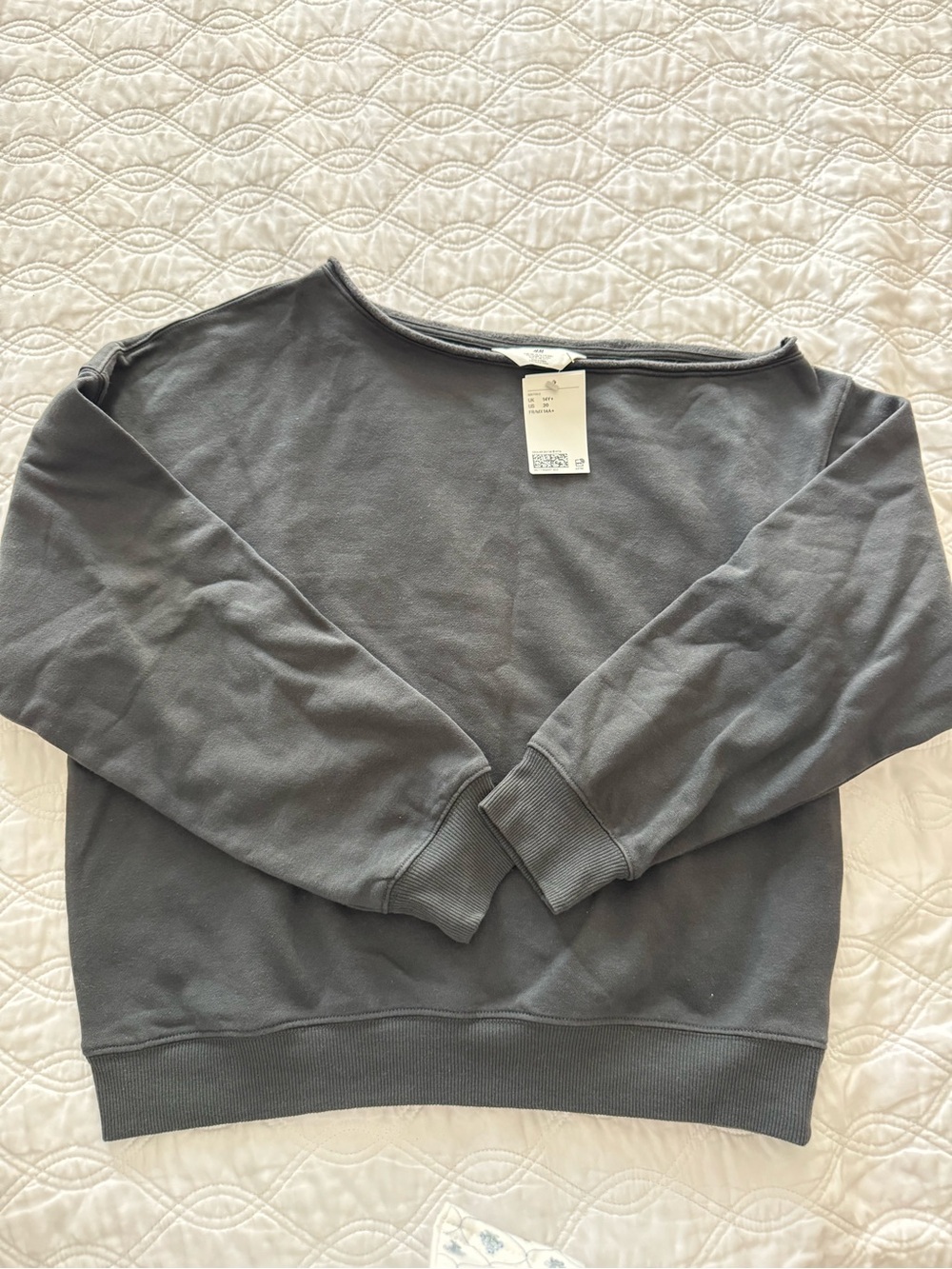 H&M kids oversized off shoulder Sweater in Charcoal and light grey
